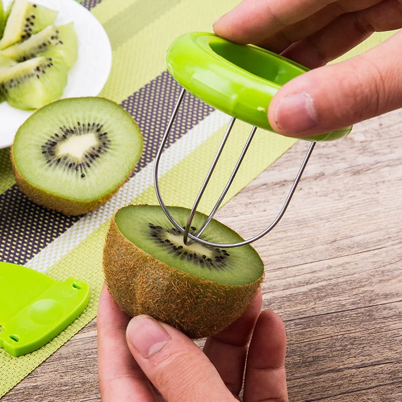 Detachable Kiwi Cutter