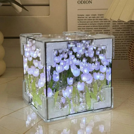 Tulip Mirror Cube Lamp - Improve Center